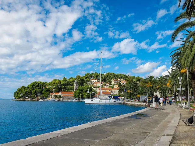 Cavtat Golden Coast & Dubrovnik Skyline